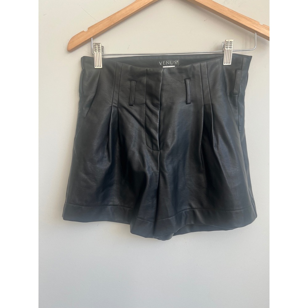 Venus woman's size 2  Black‎ Faux Leather Shorts Pleated High Waist Dressy Party